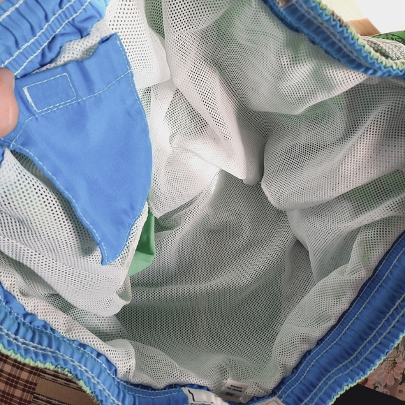 Boden Light Green Fish Print Mesh Liner Swim Trunks Size 36 - Picture 8 of 11